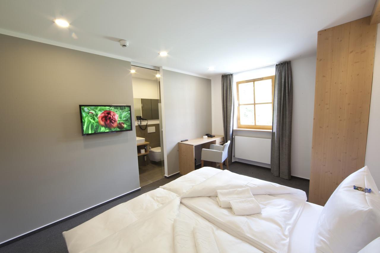 Hotel "Beim Butz" Worth an der Donau Pokój zdjęcie